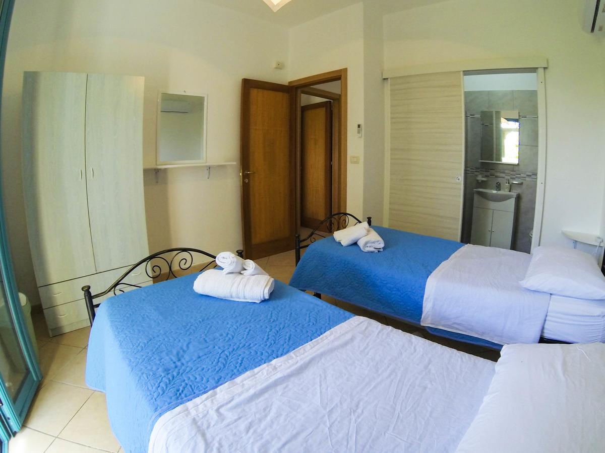 Rooms & Apartments La Spiaggia - 갈리폴리 외부 사진